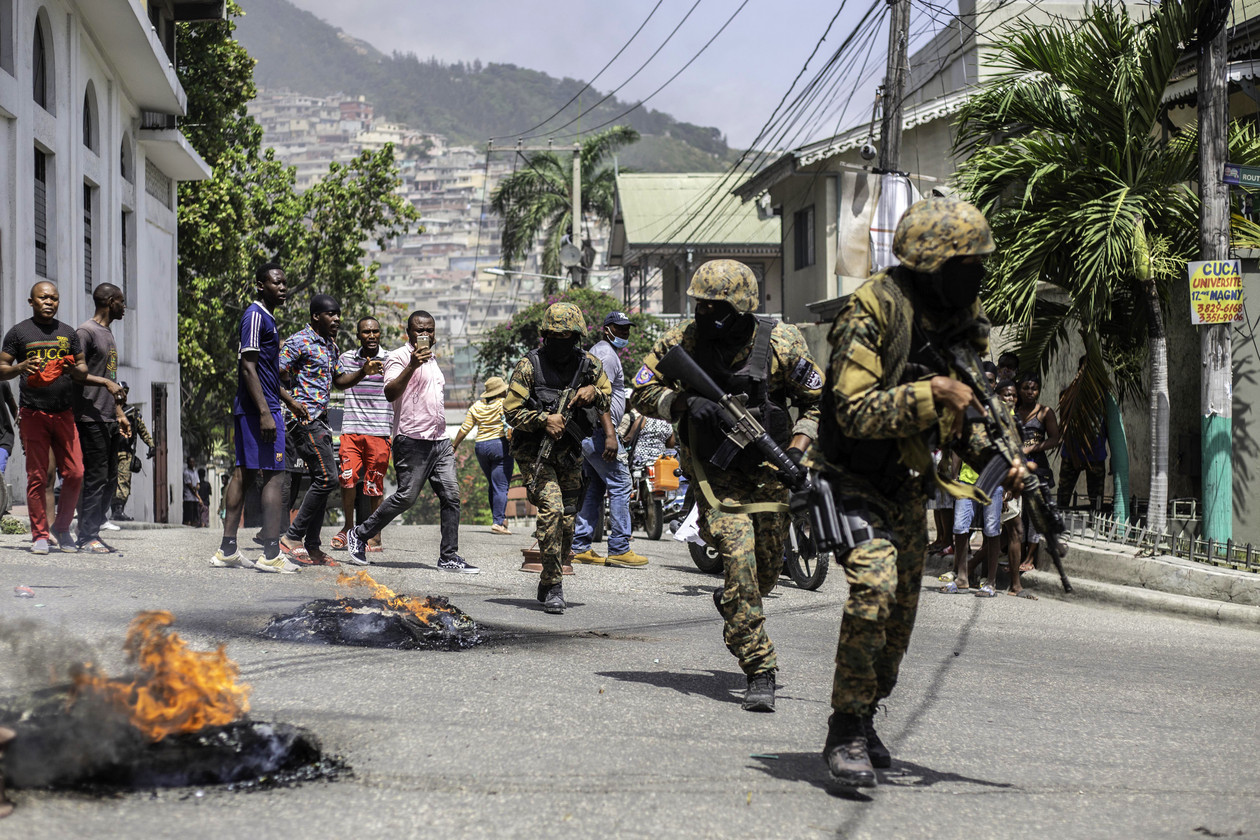 A MELTDOWN IN HAITI IS TESTING BIDEN’S DIPLOMATIC MOJO